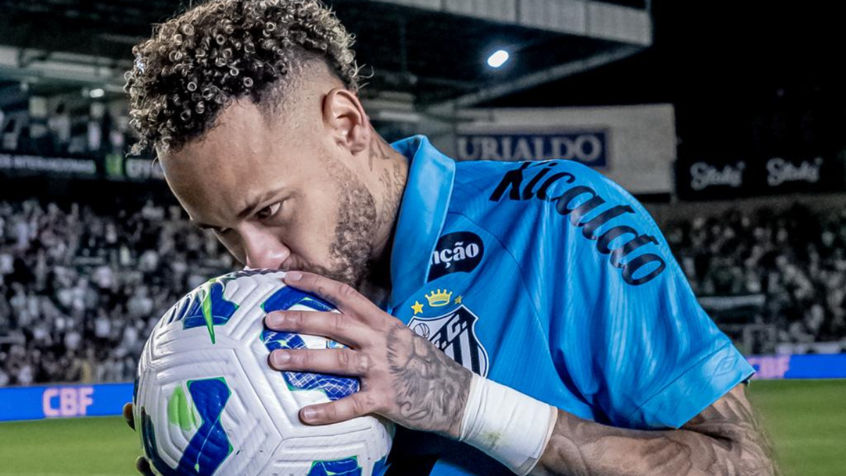 Neymar muy cerca de salvar a Santos del descenso.