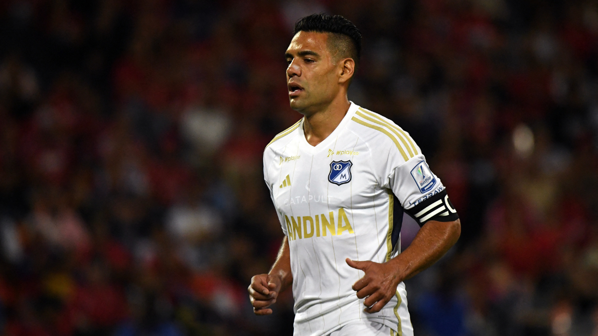 Falcao jugando con la camiseta de Millonarios