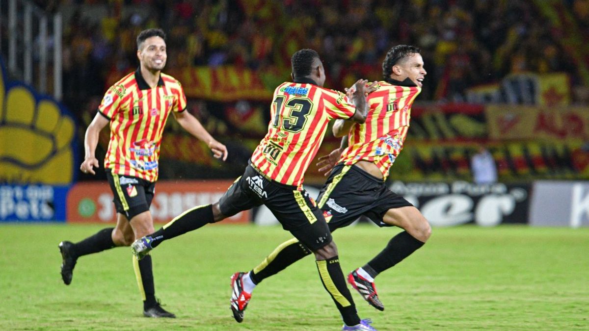 Confirman el equipo que remplazaría a Pereira si desciende