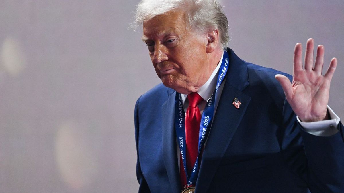Donald Trump ganó el premio FIFA de la paz