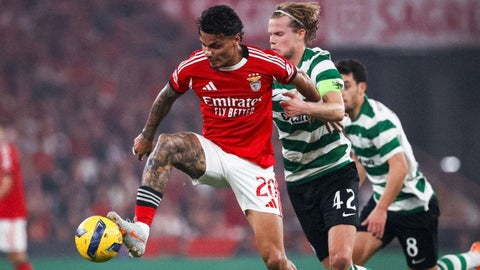 Richard Ríos con el Benfica