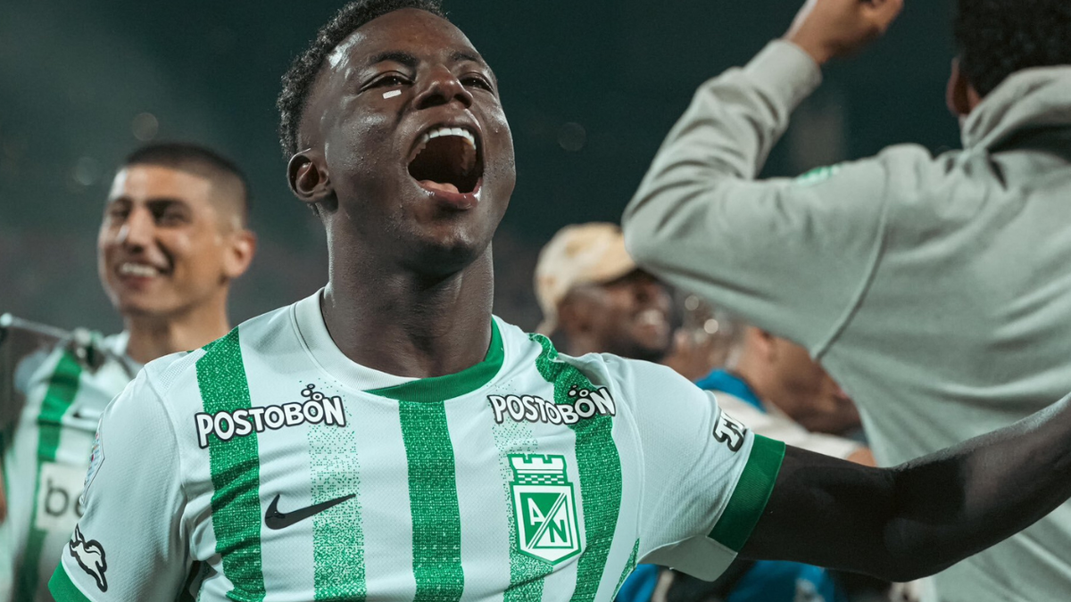 Marino Hinestroza celebrando el título de Nacional