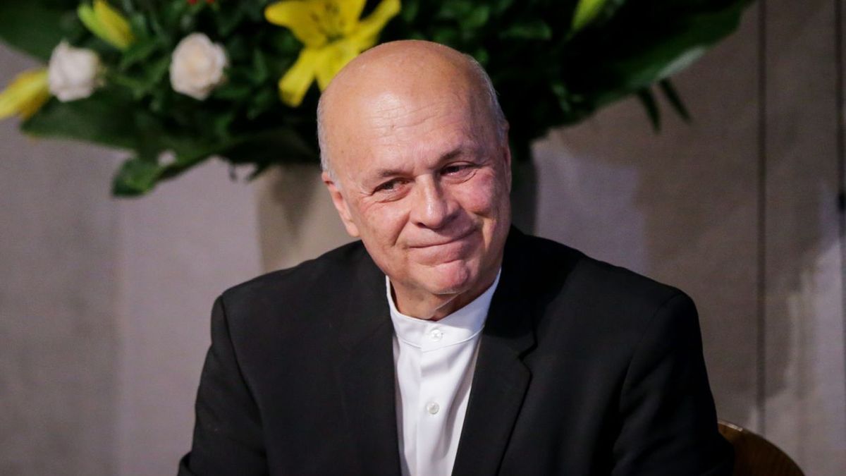 Carlos Antonio Vélez dio el top 3 de futbolistas colombianos de 2025