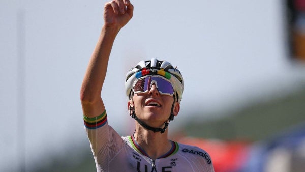 Desde el UAE detallaron cómo el Movistar le 'robó' una Vuelta a España a Pogacar