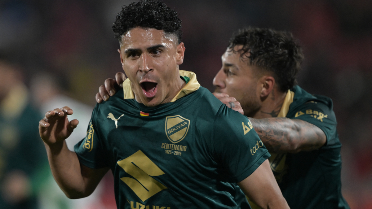 Cataño jugando con Bolivar