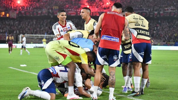 Junior, próximo a anunciar a un polémico mediocampista