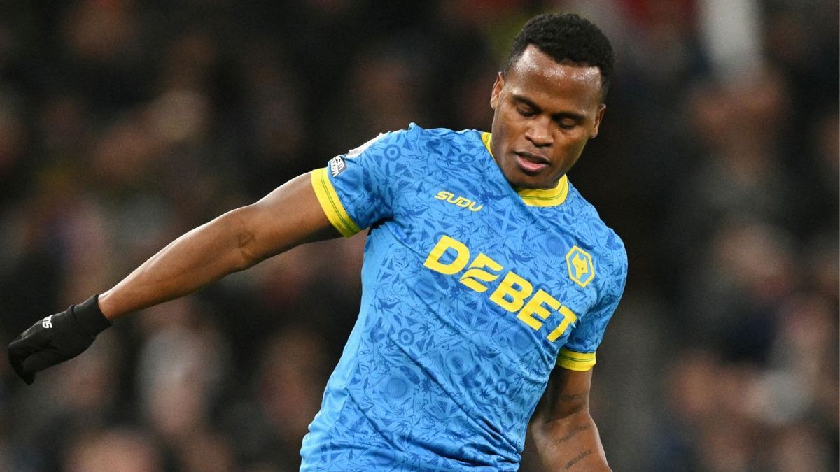 Jhon Arias suma puntos en Inglaterra: así lo defendió el DT del Wolverhampton