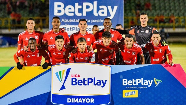 América de Cali anunció el fichaje de un polémico arquero extranjero