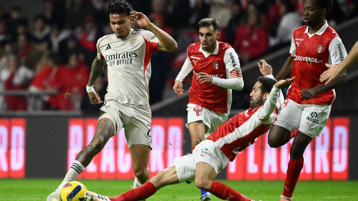 Richard Ríos con el Benfica vs Braga