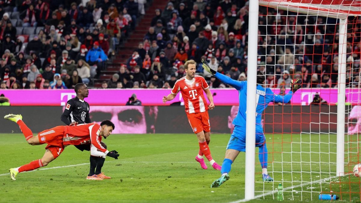 VIDEO - Luis Díaz sigue en racha: golazo del colombiano contra Wolfsburgo