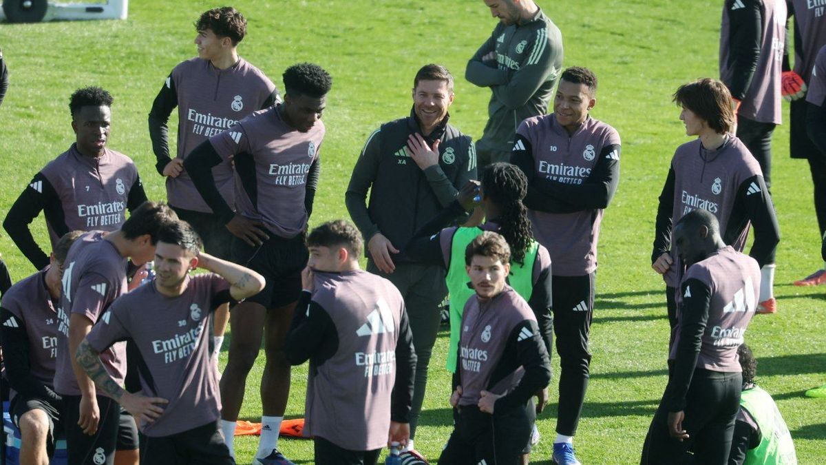 Jugadores del Real Madrid se despidieron de Xabi Alonso