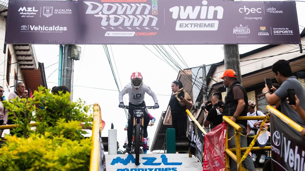 Down Town 19 en Manizales.