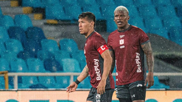 América sufre lesiones: 3 jugadores sustituidos en duelo ante Once Caldas