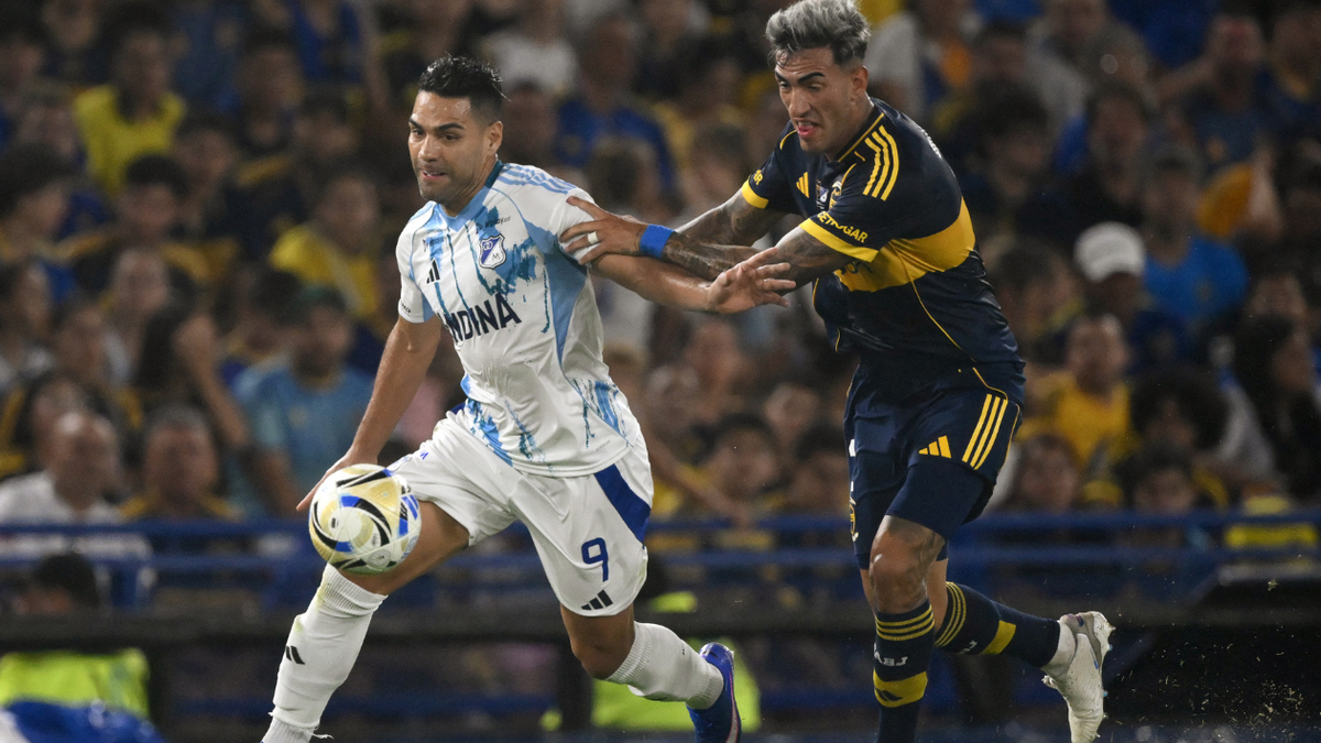 Falcao fue recibido con abucheos de los hinchas de Boca Juniors en su regreso a las canchas con Millonarios
