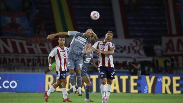 Junior Vs Santa Fe: árbitros y VAR para el partido de ida de la Superliga