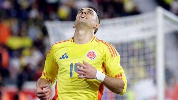 Borré se reivindica en Brasil y pone a pensar a Lorenzo para el Mundial 2026