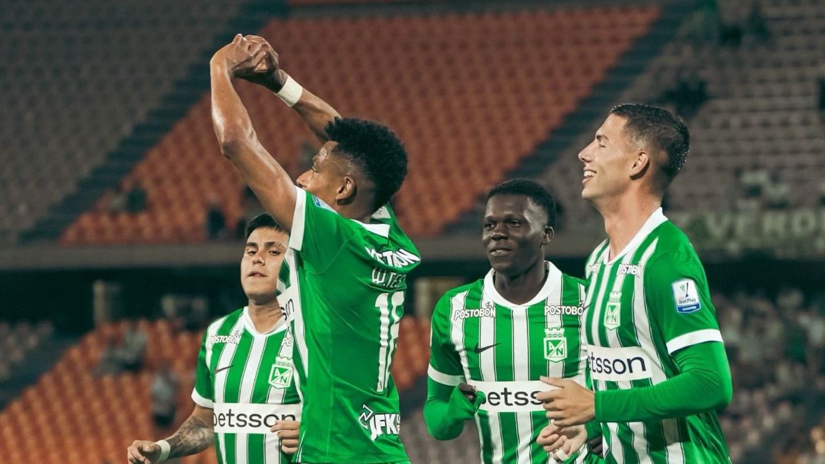 William Tesillo celebra el tercer gol de Nacional bs Boyacá Chicó