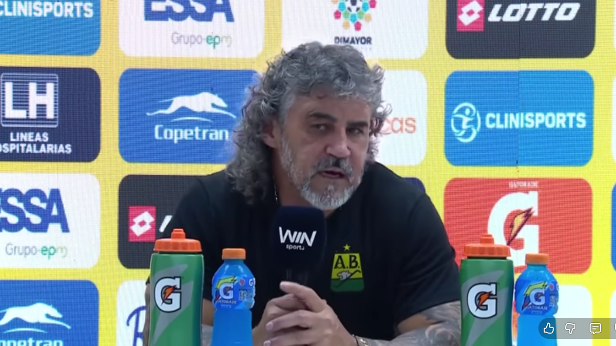 Leonel Álvarez, técnico de Atlético Bucaramanga
