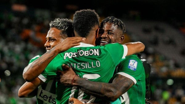 Inesperada salida en Atlético Nacional; 'consentido' del técnico jugaría en Europa