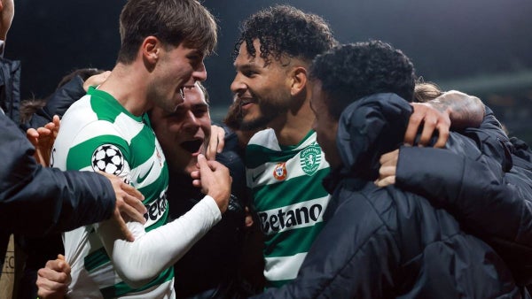 Luis Suárez acabó con el PSG e ilusiona al Sporting Lisboa: doblete y victoria