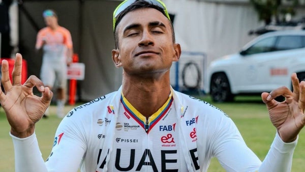 Jay Vine ganó la segunda etapa del Tour Down Under y Jhonatan Narváez brilló