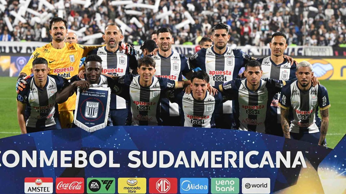 Alianza Lima separó a tres jugadores por denuncia