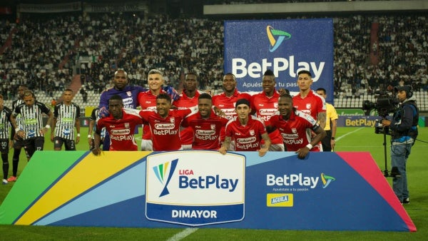 Un defensa de Santa Fe se irá a préstamo al fútbol internacional