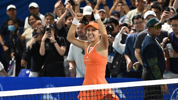 Camila Osorio sigue en racha; avanzó a tercera ronda en torneo de Doha