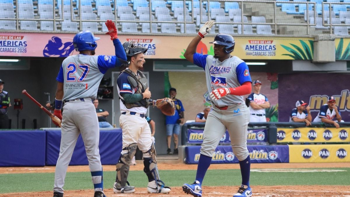 Caimanes en la Serie de las Américas