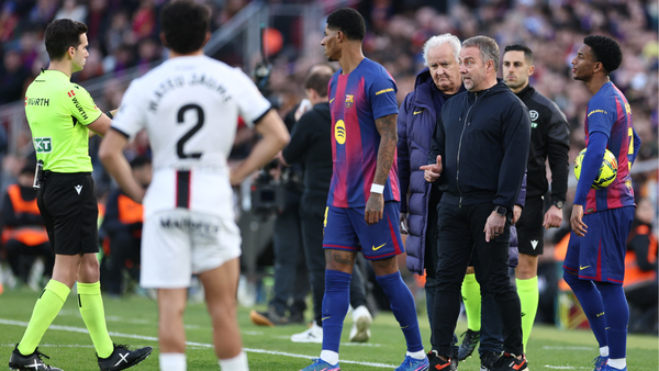 Flick estalló tras el polémico arbitraje del partido Barcelona vs Atlético Madrid