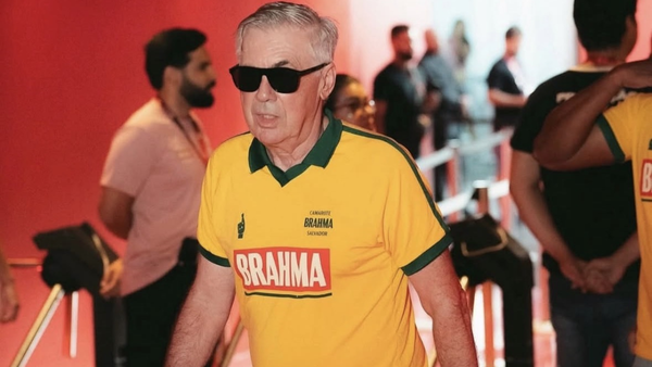 Ancelotti se relaja antes del Mundial: disfruta del Carnaval de Brasil