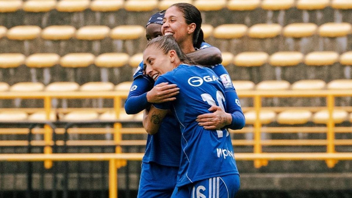Millonarios femenino .