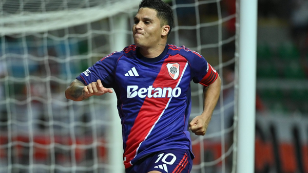 Problemas para Quintero y la Selección Colombia: salió lesionado de River Plate