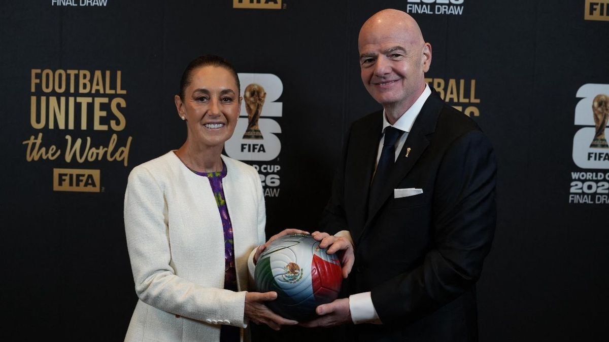 Claudia Sheinbaum y Gianni Infantino