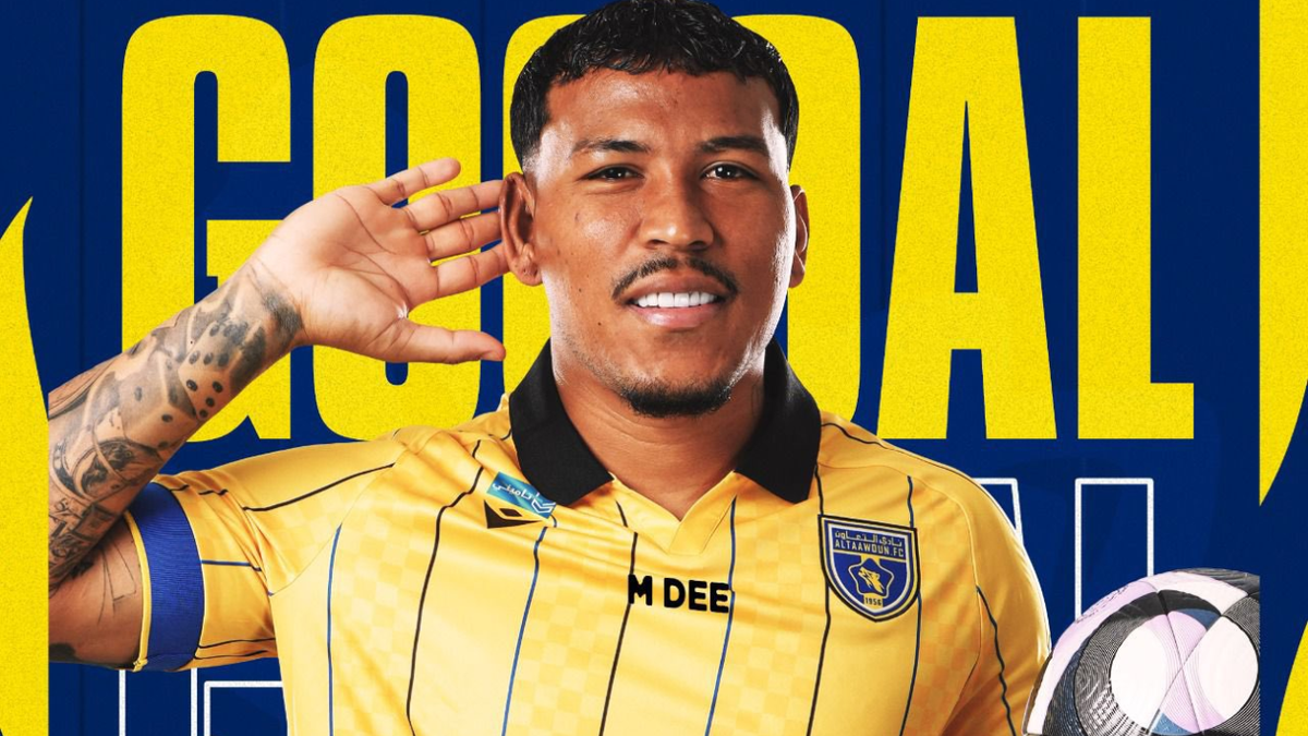 Roger Martínez sigue sumando puntos y goles en Arabia para ir al Mundial