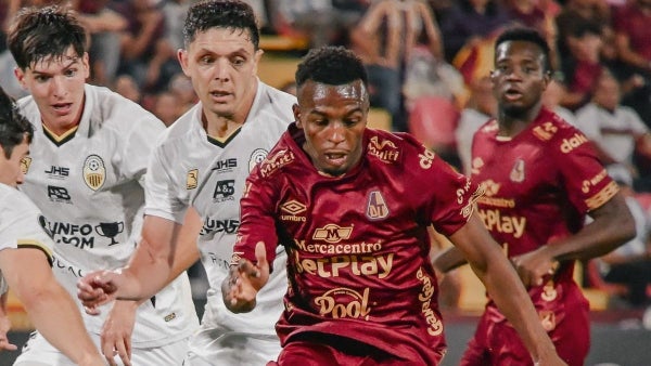 Tolima sufrió más de la cuenta, y por penaltis eliminó a Táchira de Libertadores