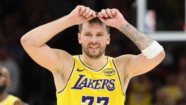 Doncic pide perdón por sus problemas personales en Los Angeles Lakers