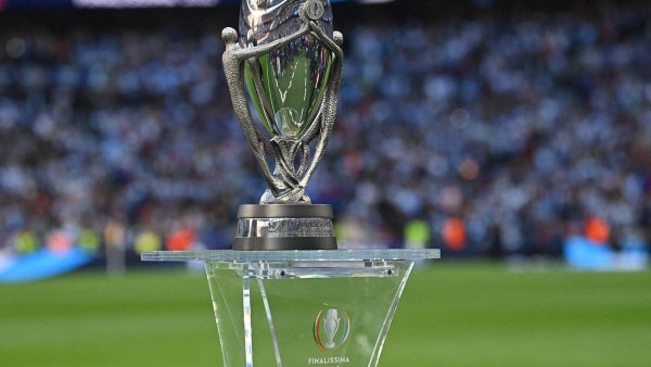 La Finalissima entre Argentina y España se suspende