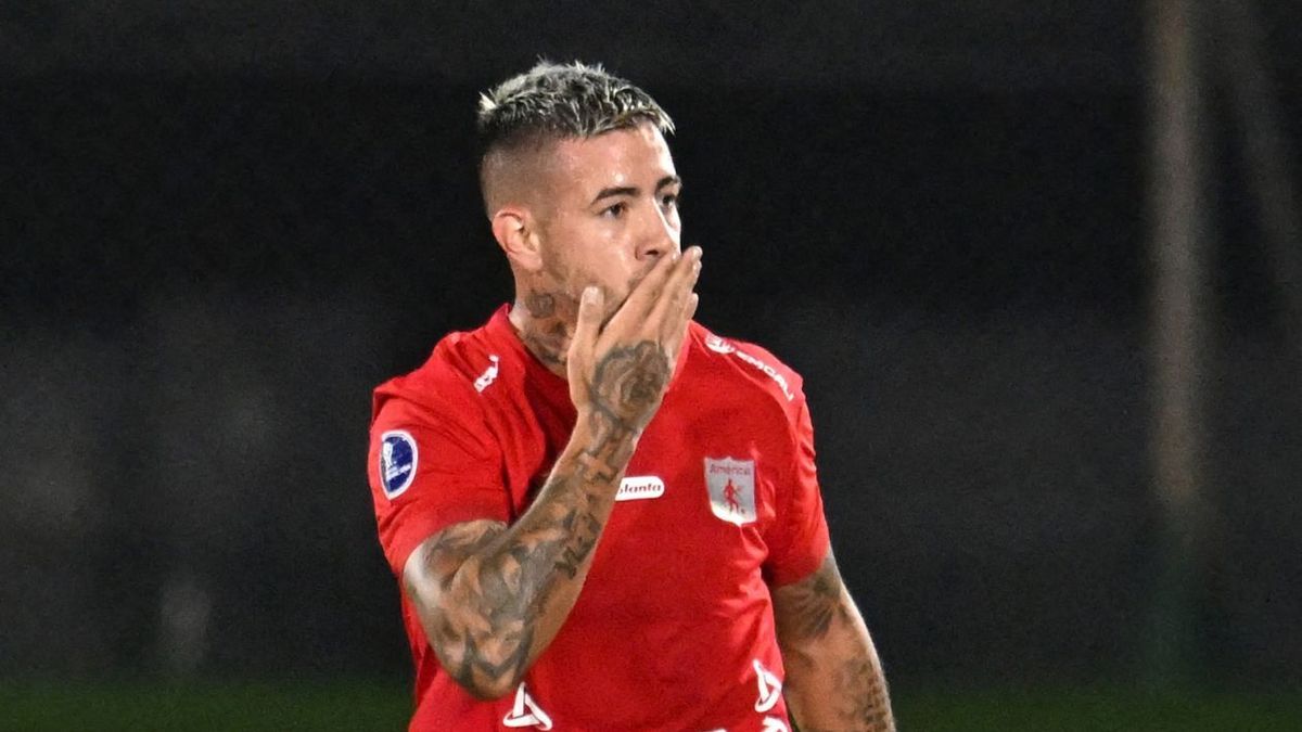 TAS anunció sanción para Rodrigo Holgado por falsificación de documentos