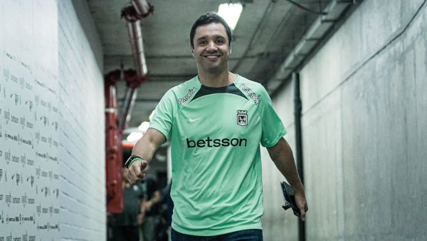 [Video] Presidente de Atlético Nacional envió emotivo mensaje y confirmó al técnico