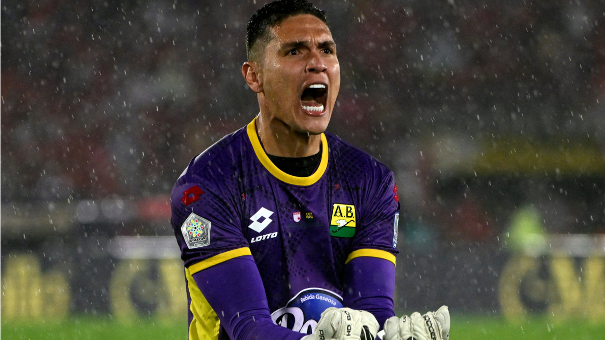 Aldair Quintana tendría los días contados en Bucaramanga tras la eliminación en Sudamericana