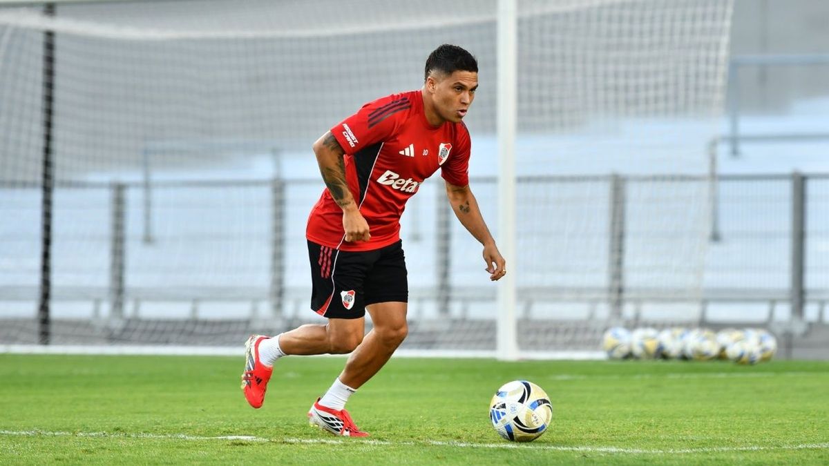 Juan Fernando Quintero en entrenamiento con River Plate