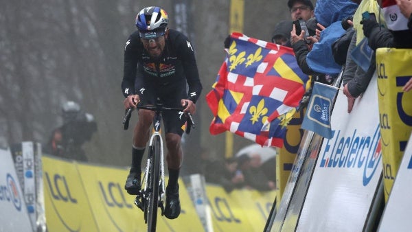 París-Niza 2026: clasificación general de los colombianos en la etapa 5