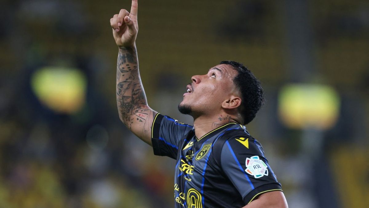 Roger Martínez marcó gol