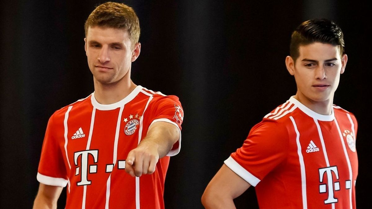 Thomas Muller y James Rodríguez.