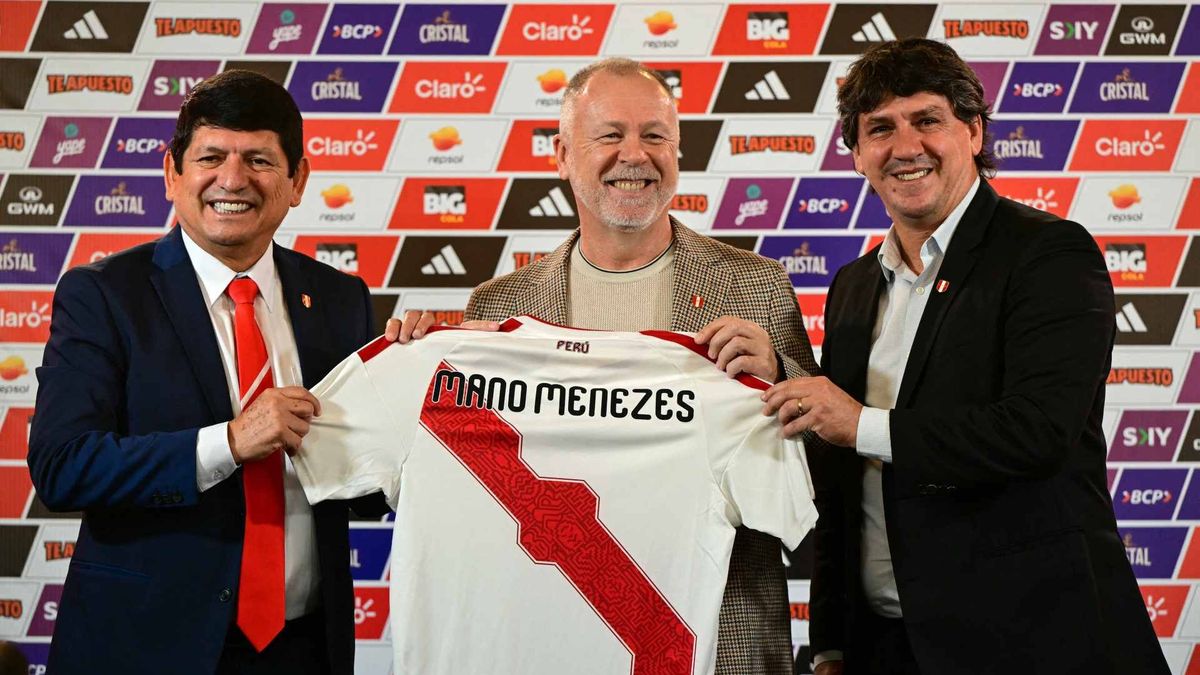 Mano Menezes hizo su primera convocatoria como técnico de Perú