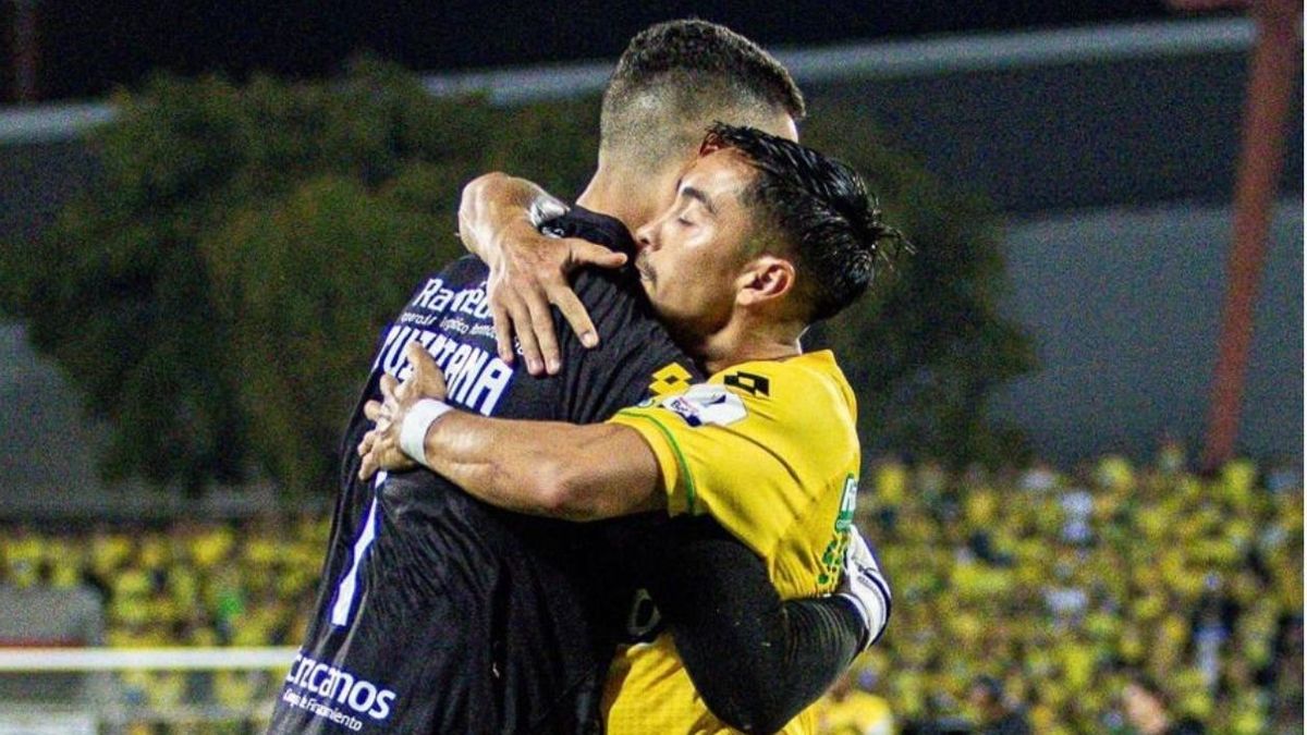 Aldair Quintana y Fabián Sambueza.