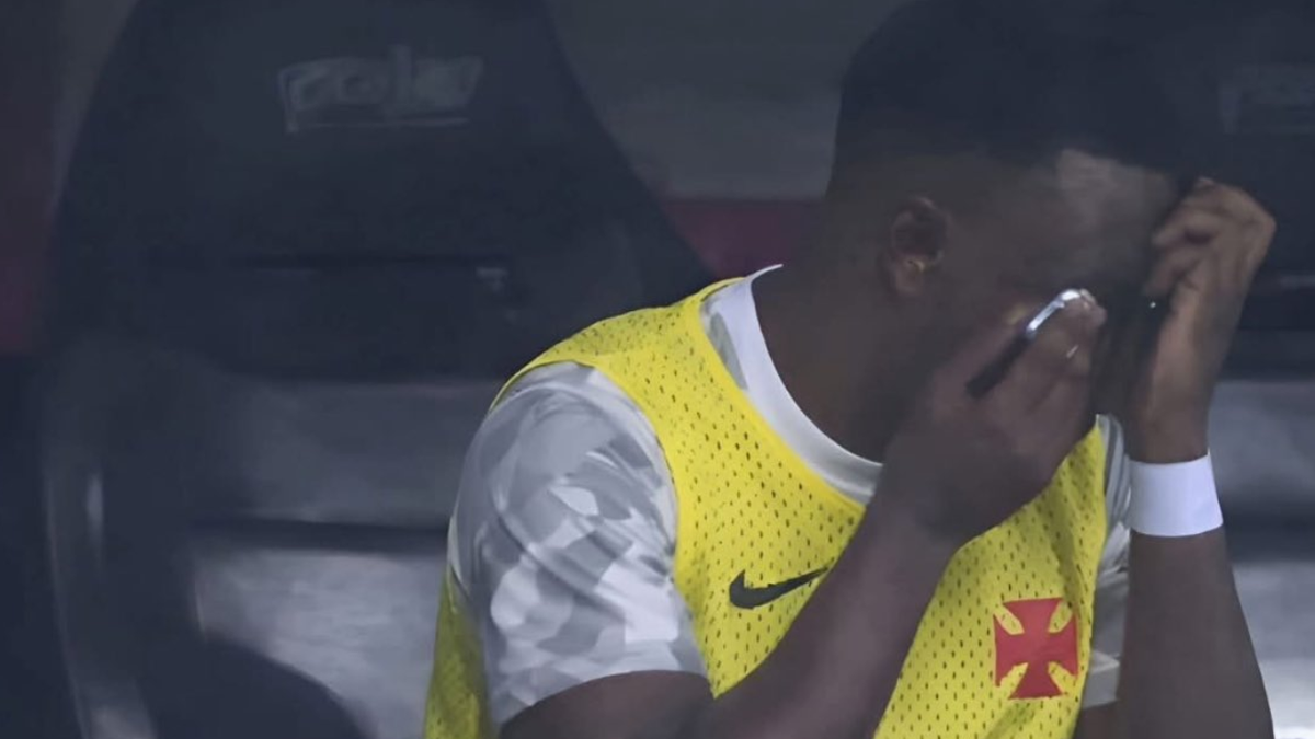 Marino Hinestroza rompió el silencio tras su foto llorando en Vasco da Gama