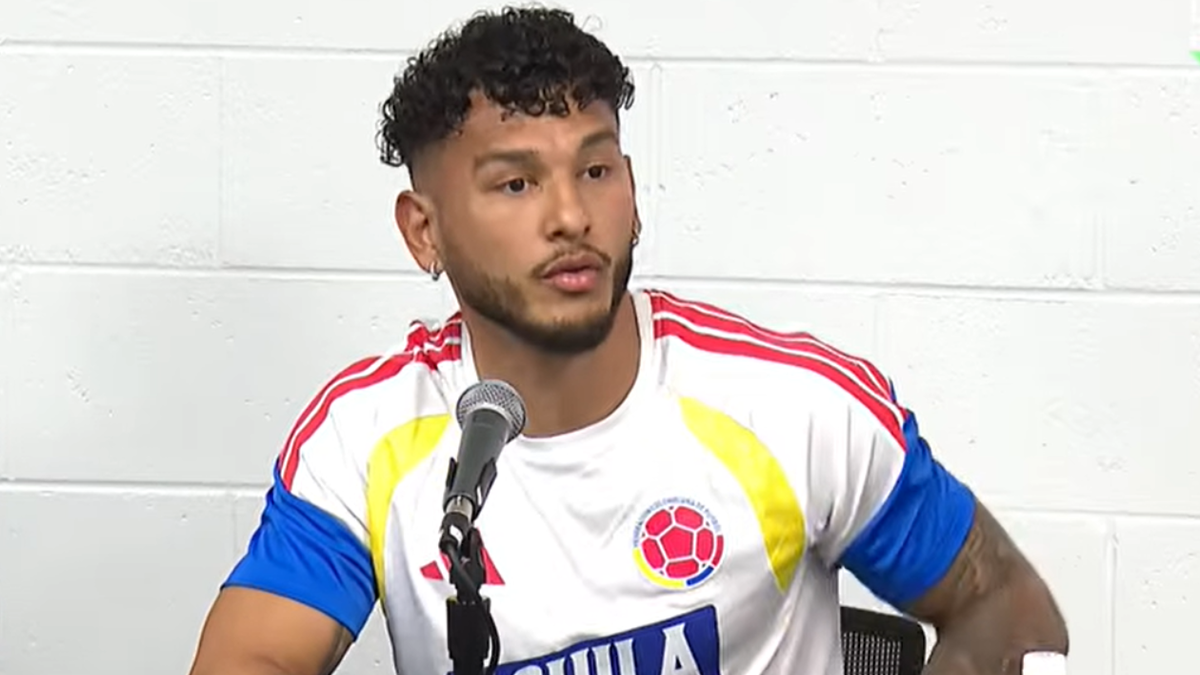 Luis Suárez en conferencia de prensa de la Selección Colombia.