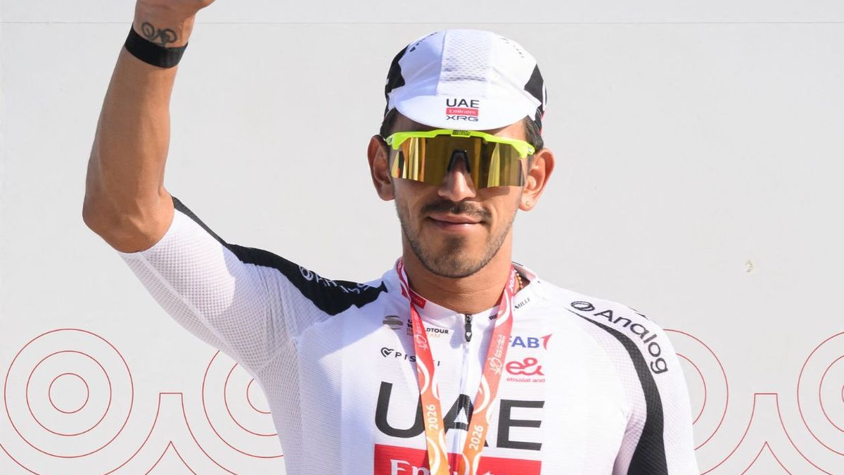 [Video] Juan Sebastián Molano sufrió terrible caída en el Tour de Brujas por culpa de un activista climático